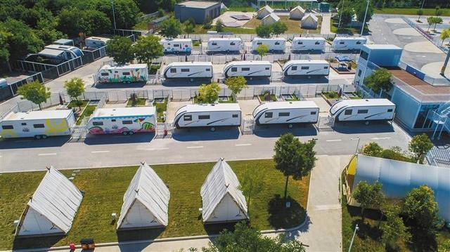 六月十四日航拍 连霍高速高桥服务区西安金蜗牛房车露营地服务体验